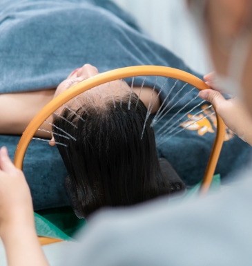 Gội Đầu Dưỡng Sinh Kích Mọc Tóc 